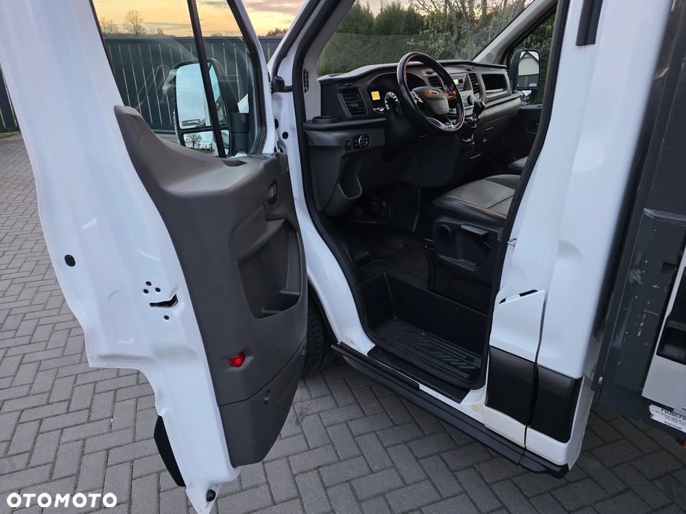 Ford Transit - 11