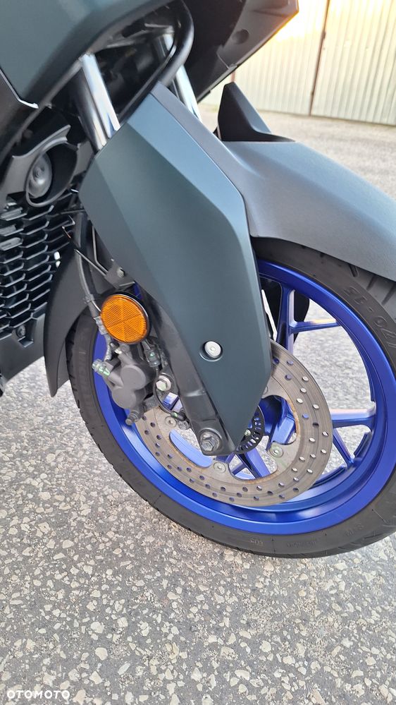 Yamaha X-max - 22