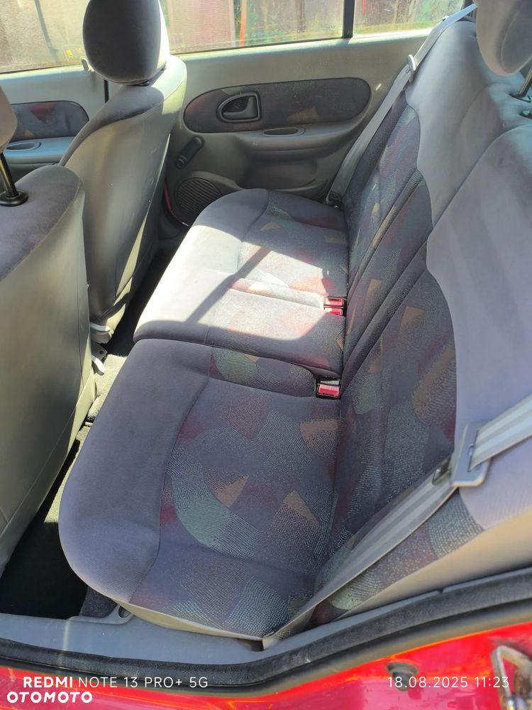 Renault Clio ver-1-2-free - 10