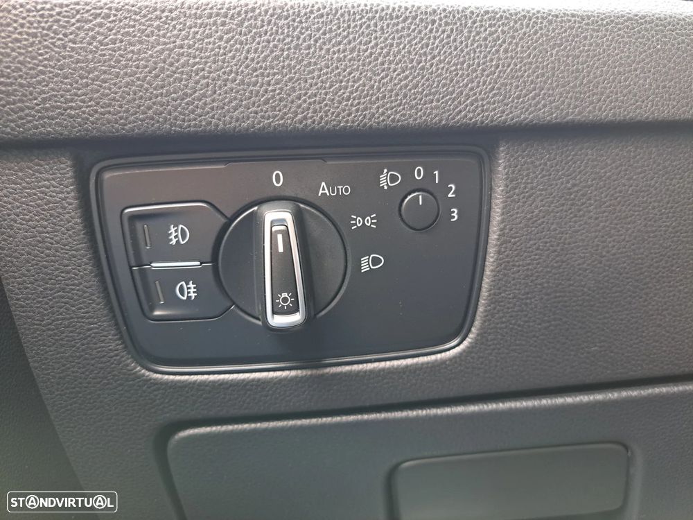VW Passat 1.6 TDI (BlueMotion ) Comfortline - 17