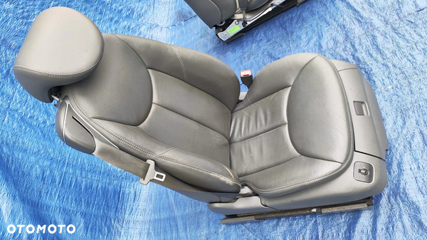 FOTEL PRAWY KOMPLETNY PAS BEZPIECZEŃSTWA MODUŁ SILNICZEK OSŁONA SCHOWEK MERCEDES SL R230 W230
