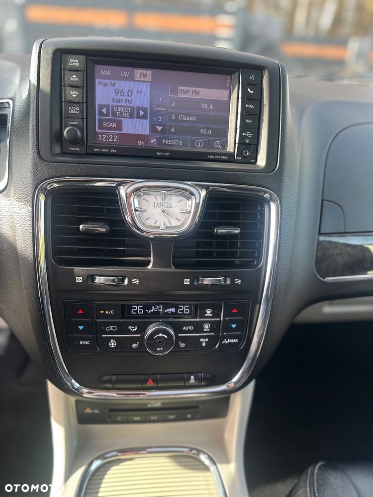 Lancia Voyager 2.8 Multijet 16v Platinum - 31