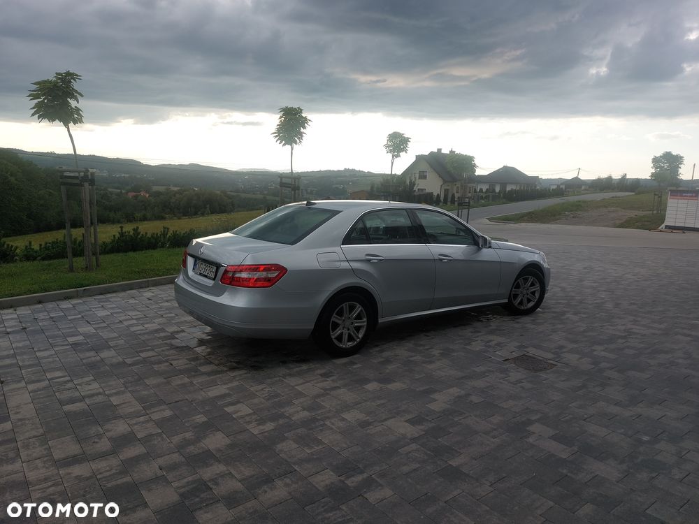 Mercedes-Benz Klasa E 200 BlueTEC 7G-TRONIC Classic - 3