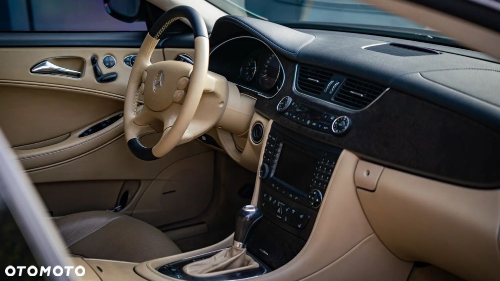 Mercedes-Benz CLS - 18