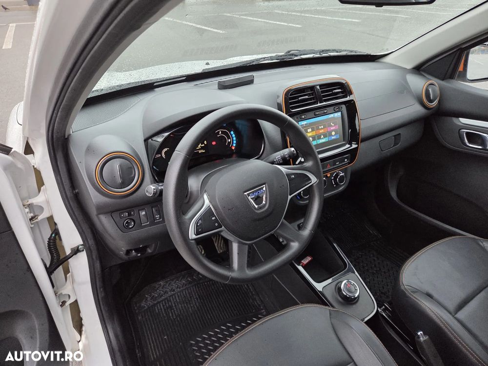 Dacia Spring Essential - 8