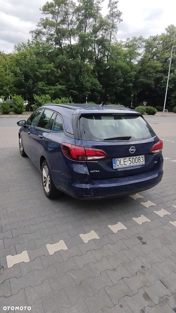 Opel Astra 1.6 CDTI Sport - 2