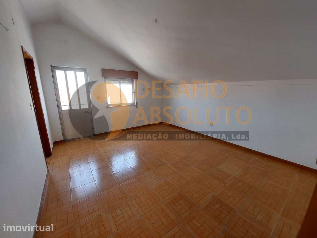 Andar de moradia, T4+ Sotão na Quinta do Conde