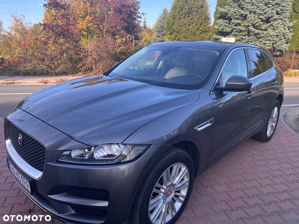 Jaguar F-Pace 2017 photo 4