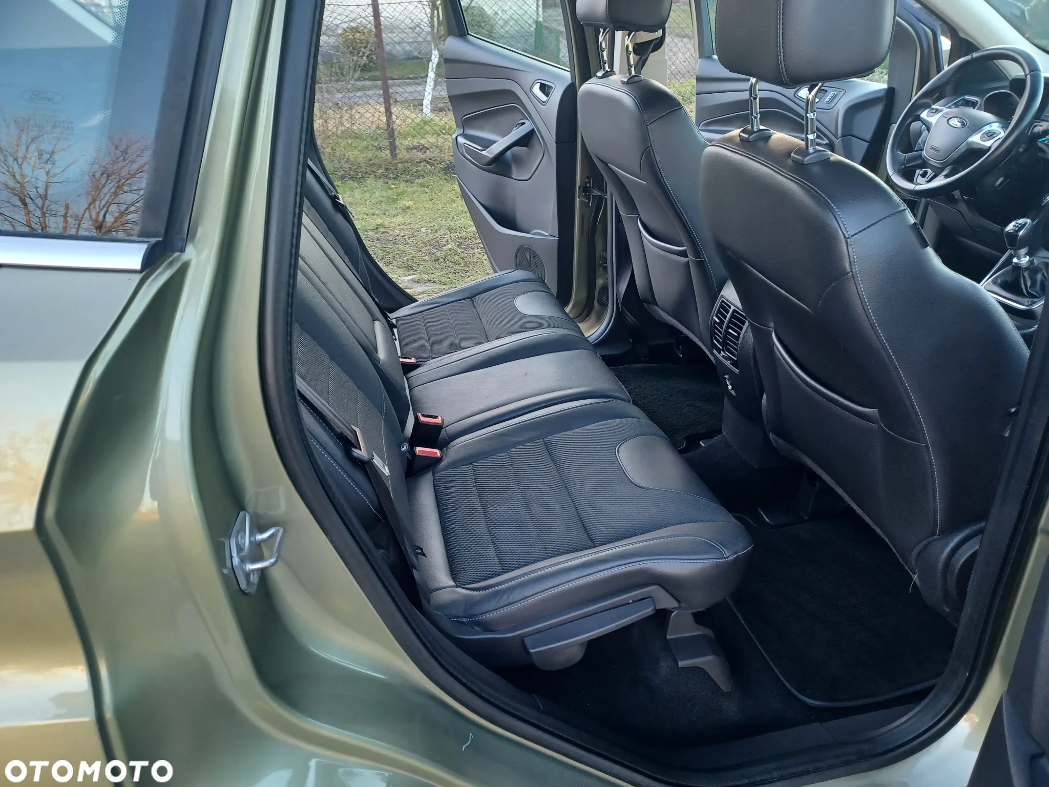 Ford Kuga - 19