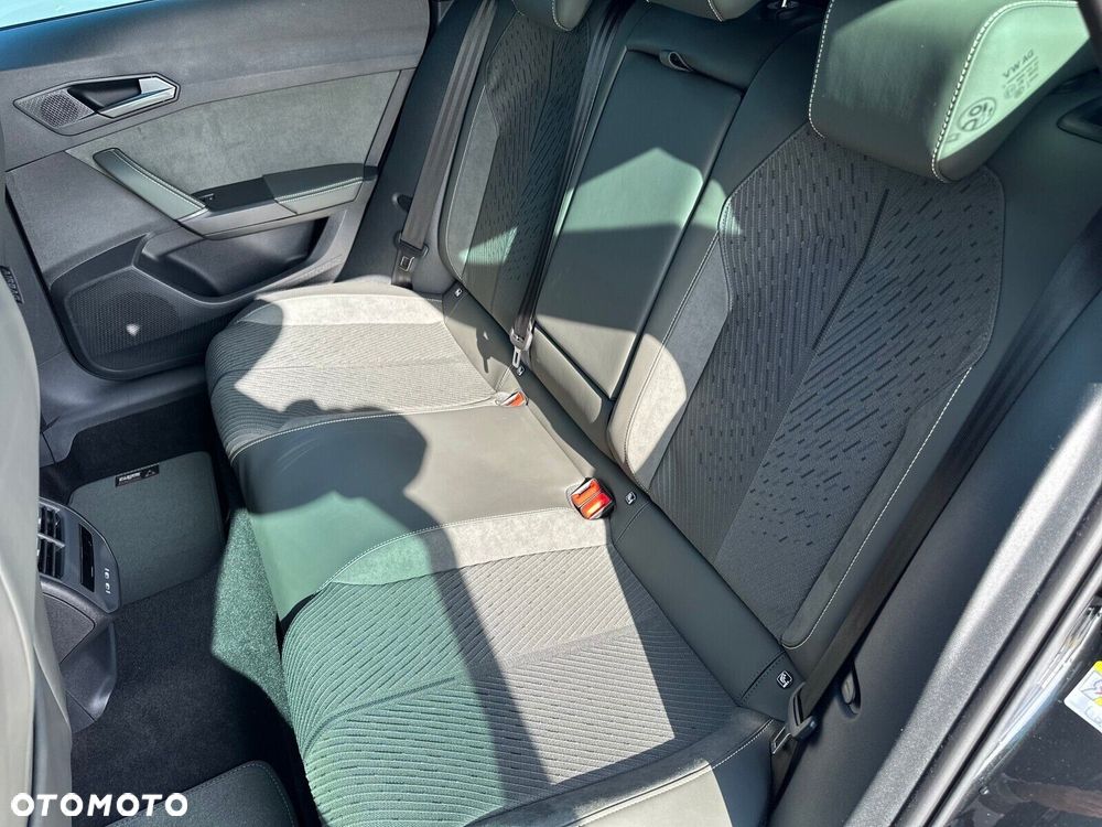 Cupra Formentor 1.5 eTSI mHEV DSG - 17
