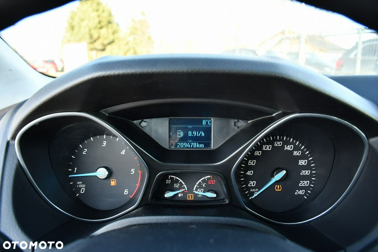 Ford Focus Turnier 1.6 TDCi ECOnetic 99g Start-Stopp-Sy SYNC Edition - 36