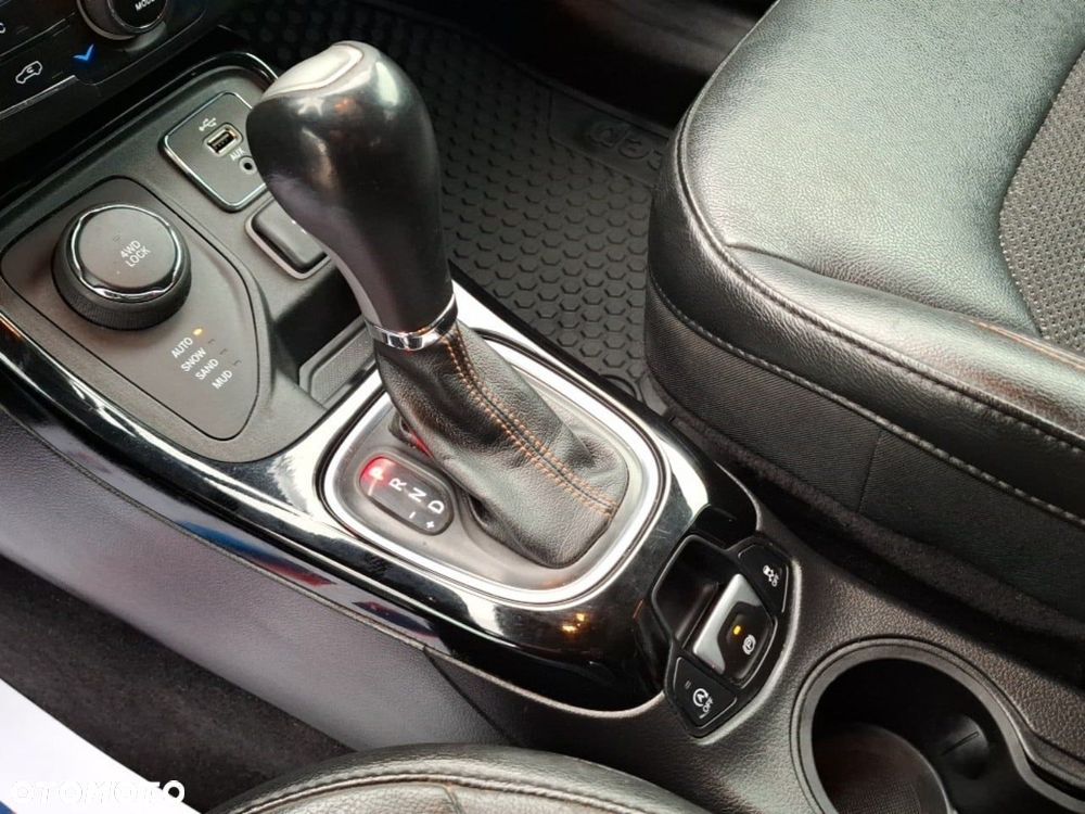 Jeep Compass 1.4 TMair Limited 4WD S&S - 14