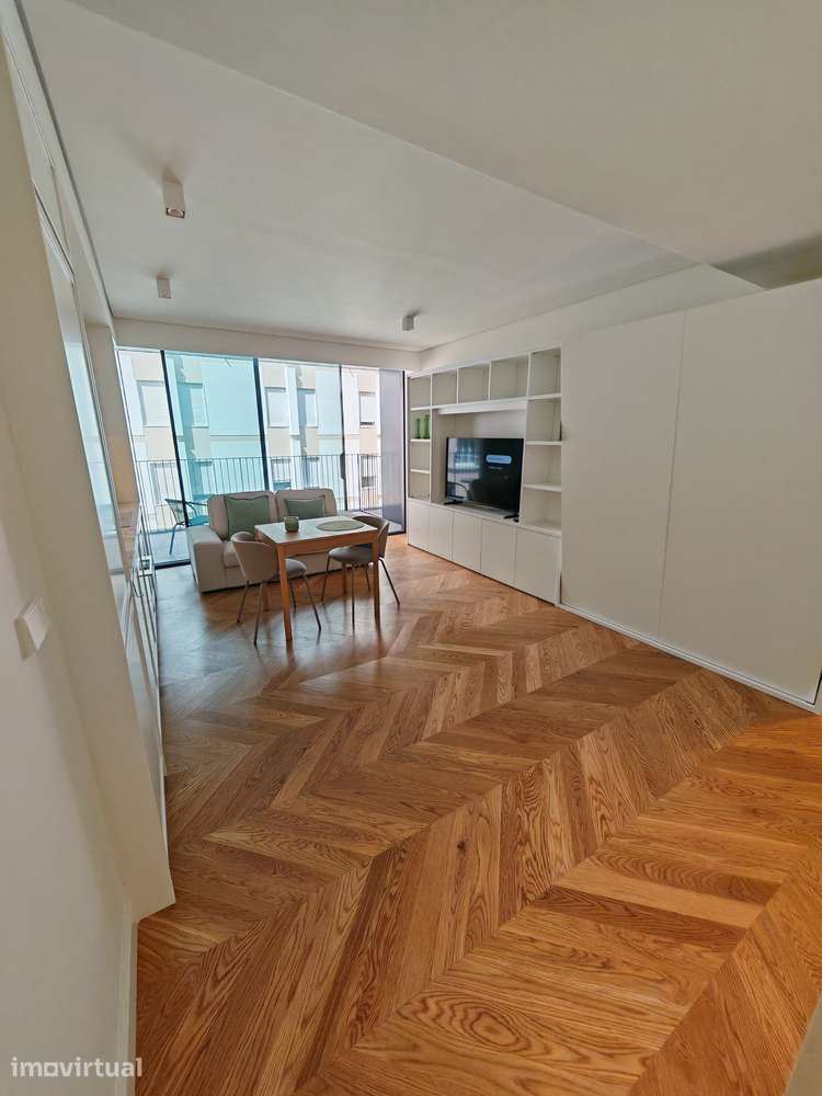 Estudio novo com garagem junto ao Saldanha - Grande imagem: 5/25