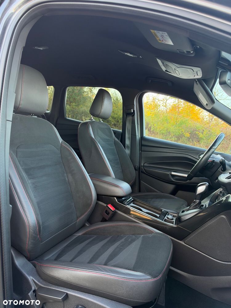 Ford Kuga - 8