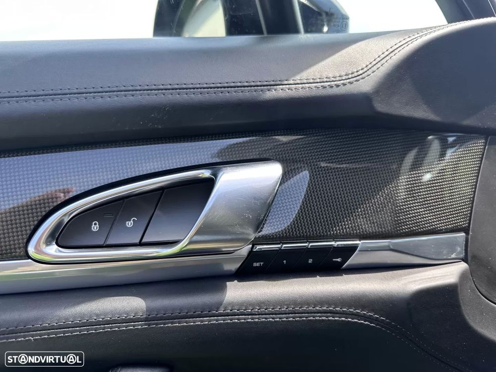 Porsche Panamera S E-Hybrid - 40