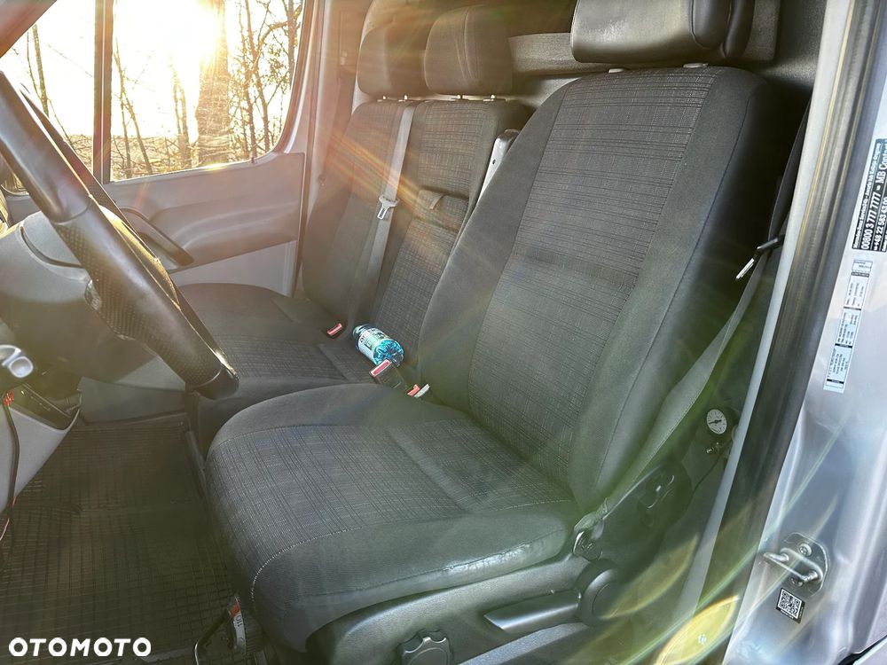 Mercedes-Benz SPRINTER - 11