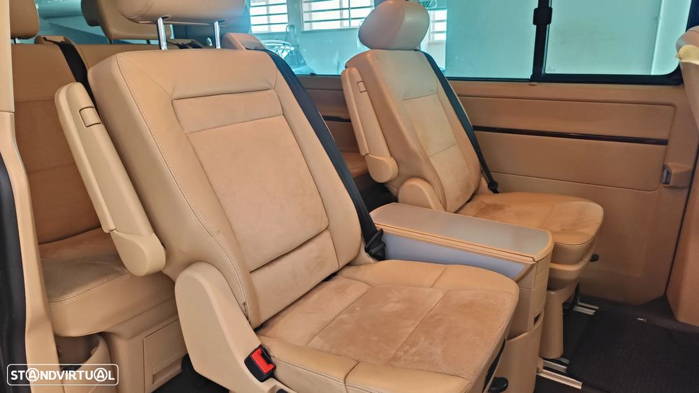 VW Multivan 2.5 TDi Highline - 14