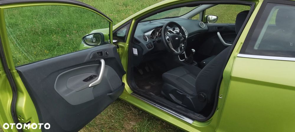 Ford Fiesta 1.25 Titanium - 8
