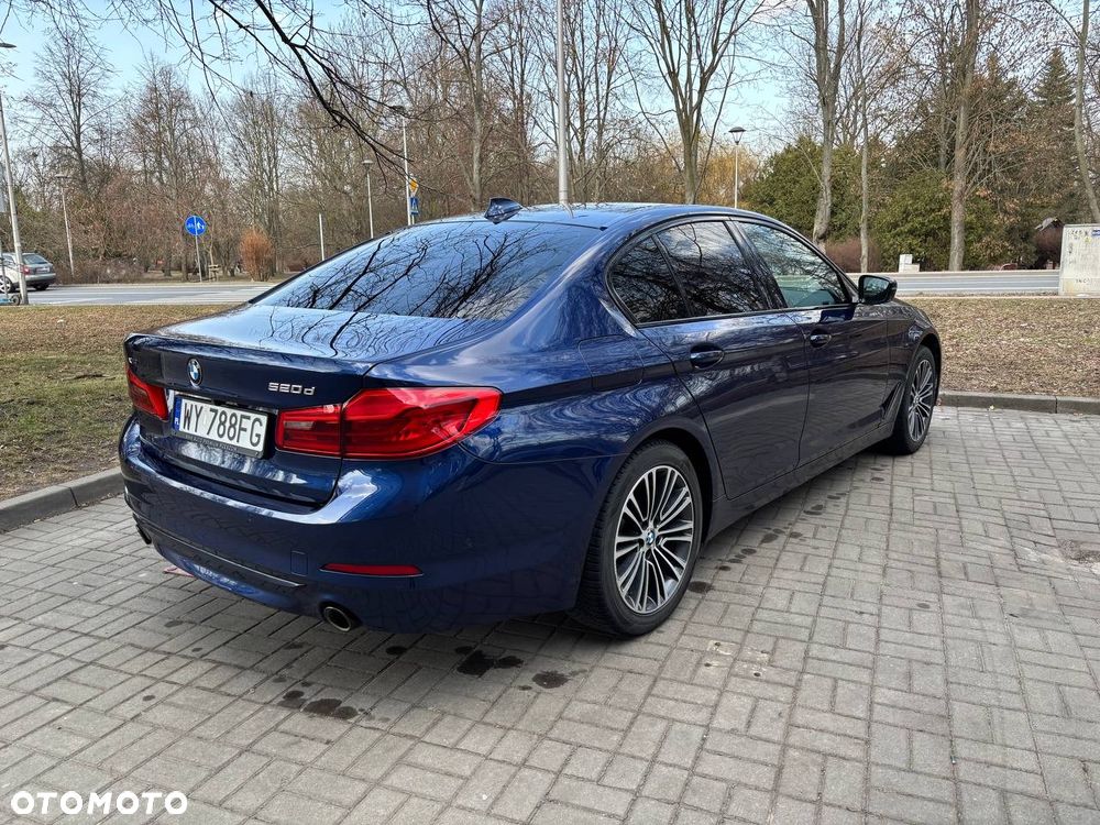 BMW Seria 5 520d xDrive MHEV Sport Line sport - 5
