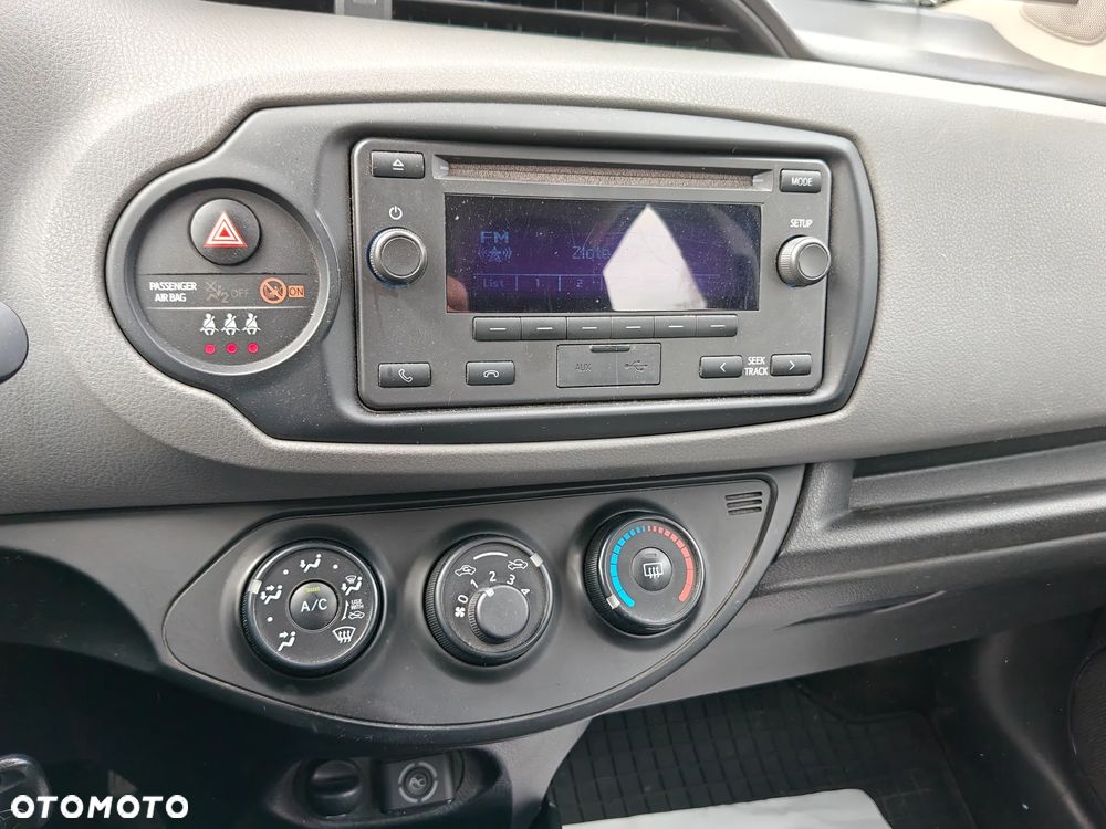 Toyota Yaris 1.5 Life - 23