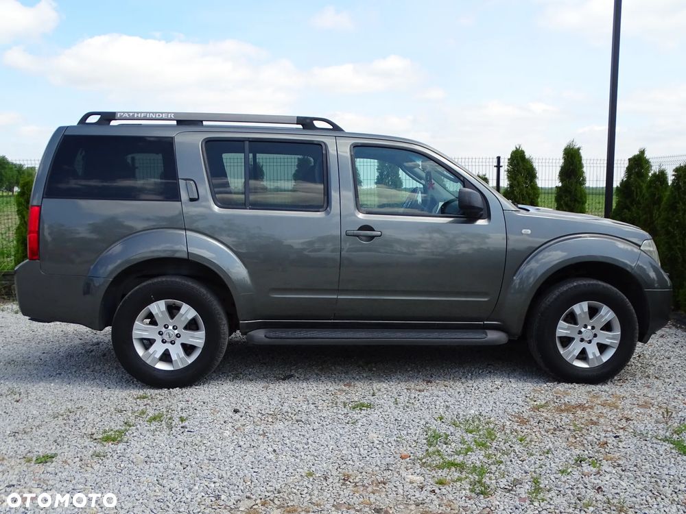 Nissan Pathfinder 2.5 DCi Elegance + - 16