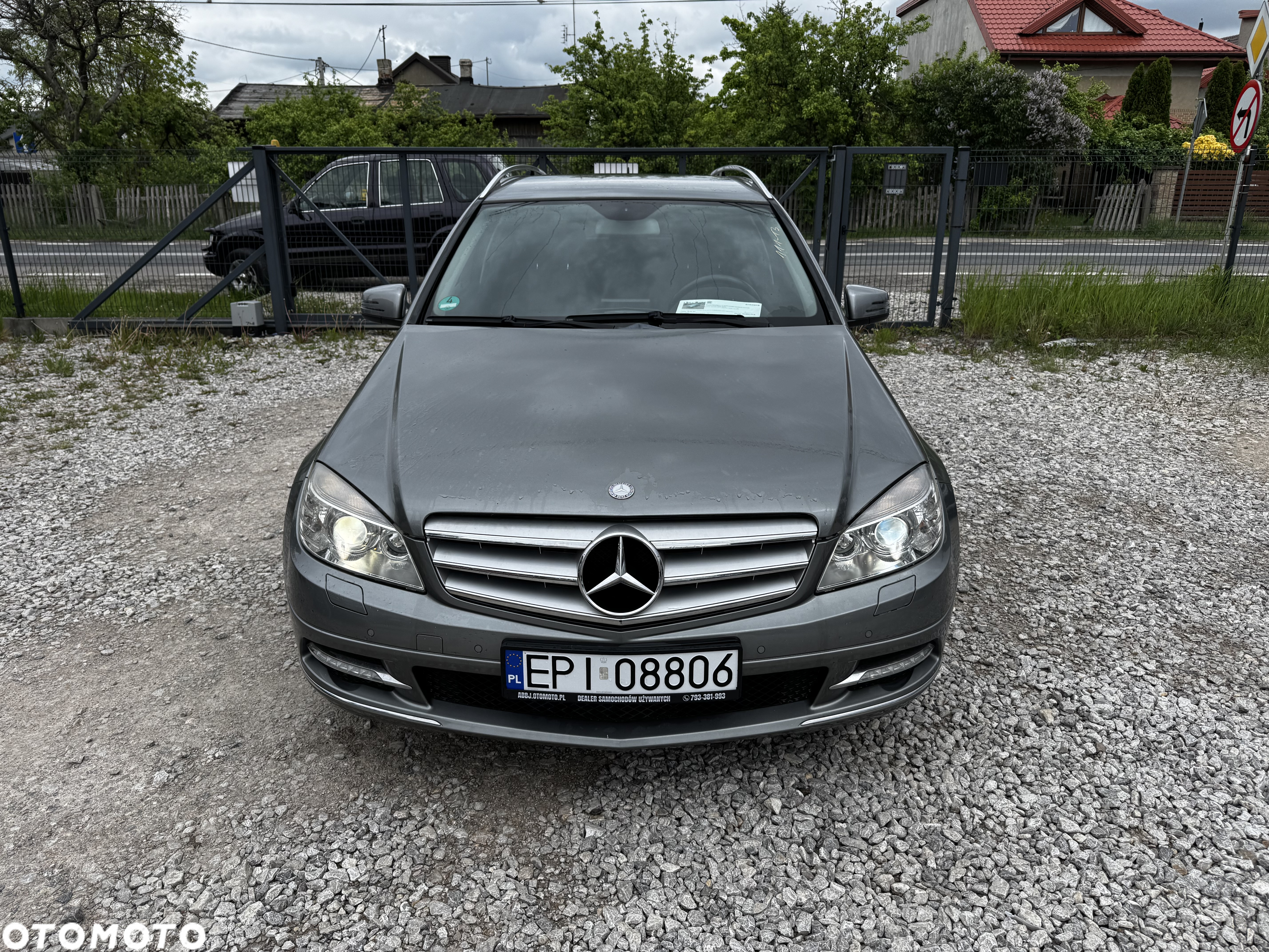 Mercedes-Benz Klasa C 250 CGI T Automatik BlueEFFICIENCY Avantgarde - 2