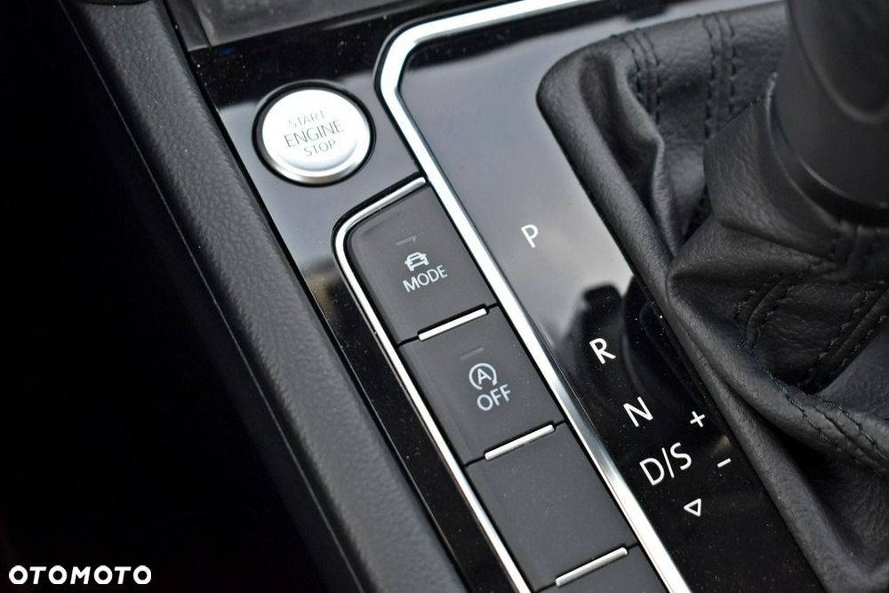 Volkswagen Passat Variant 2.0 TSI Elegance DSG - 30