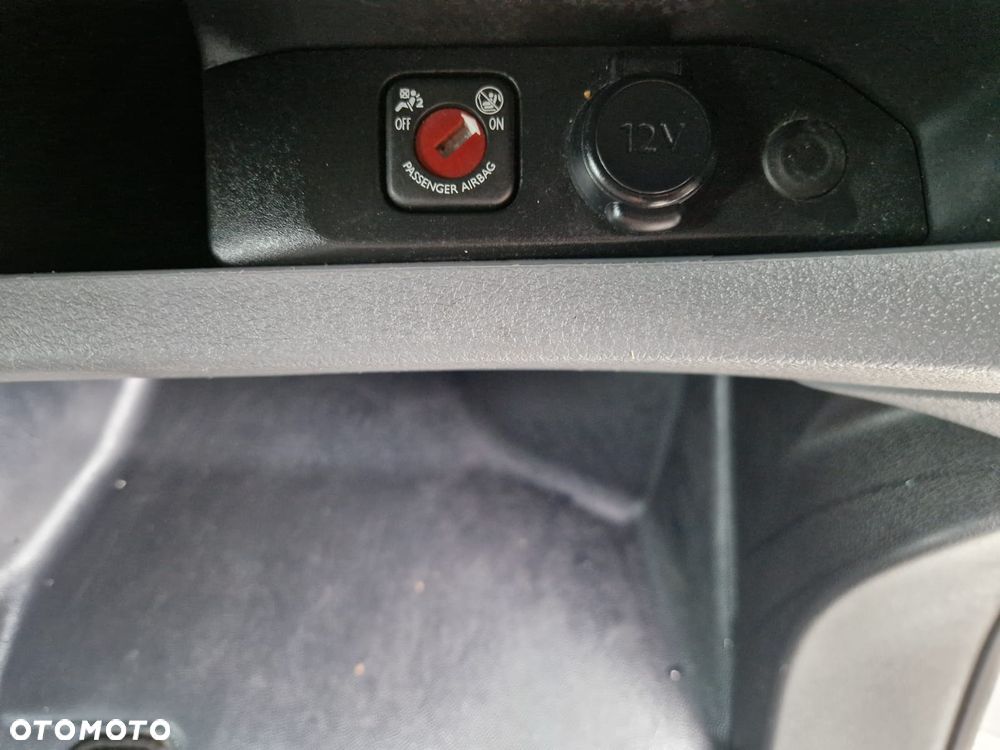 Opel Vivaro - 34