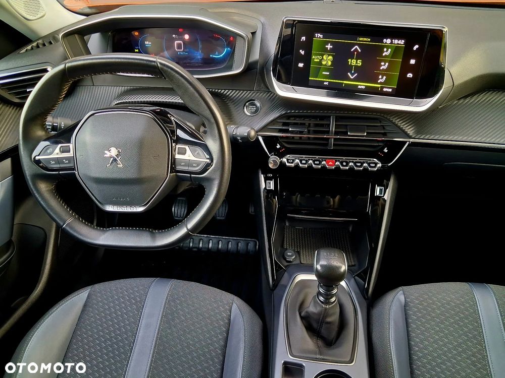 Peugeot 2008 PureTech 130 GT Pack - 5