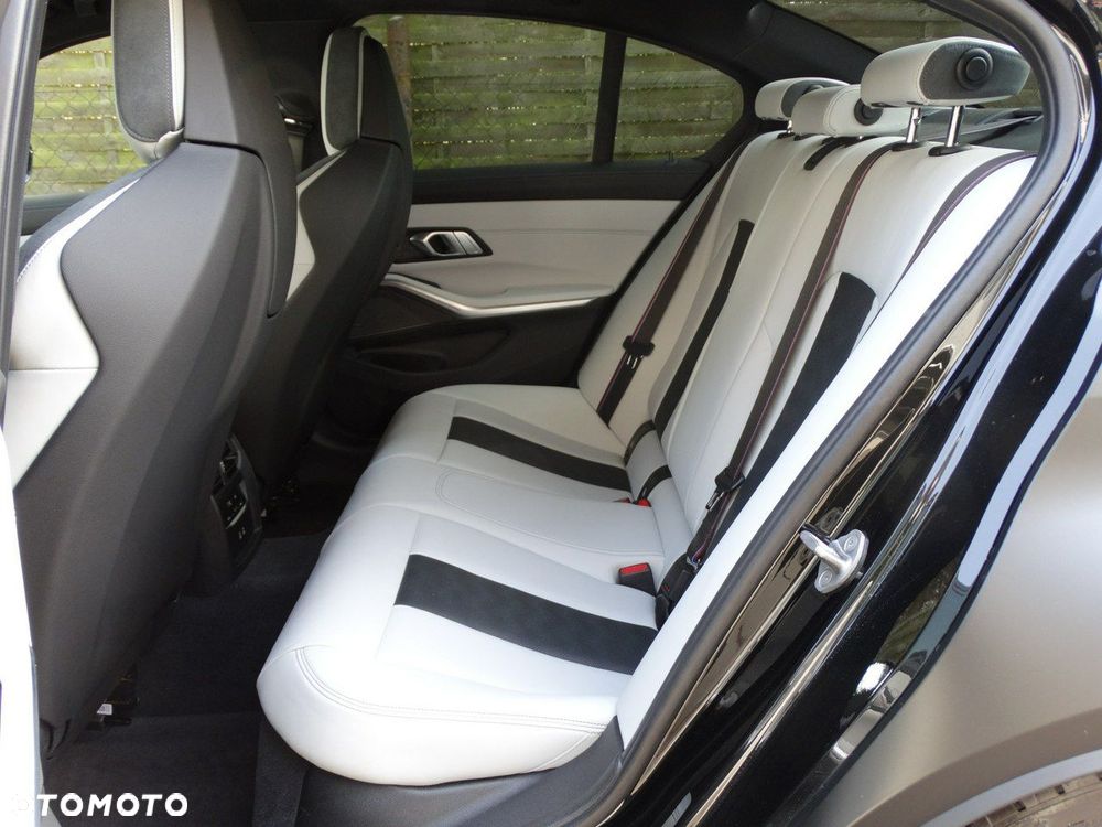 BMW M3 Competition xDrive sport - 16