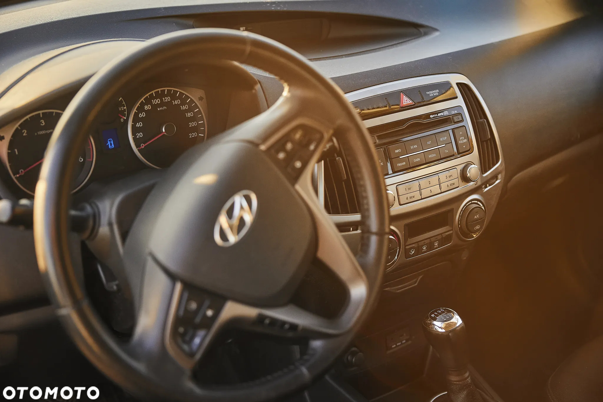 Hyundai i20 - 15