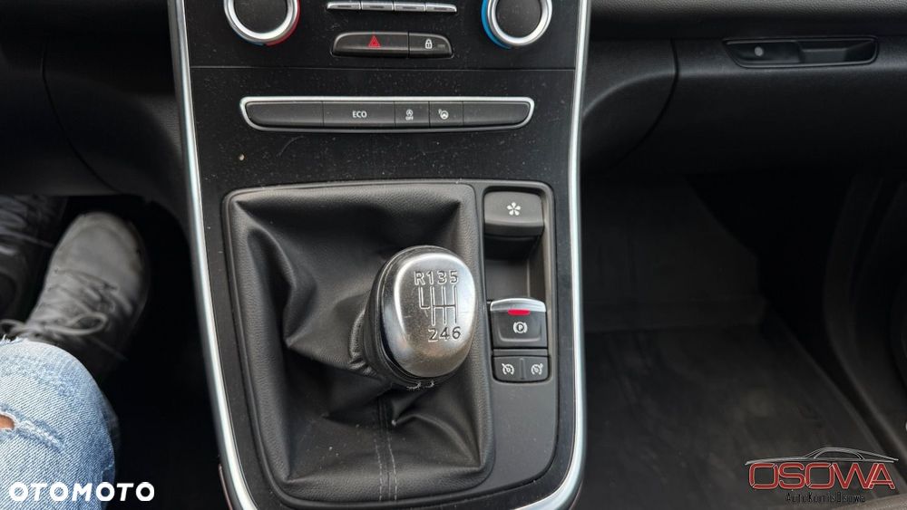 Renault Grand Scenic - 23