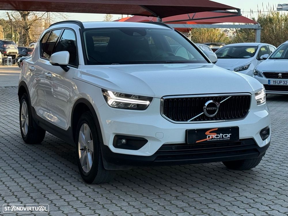 Volvo XC 40 1.5 T3 Momentum Tech Edition - 2