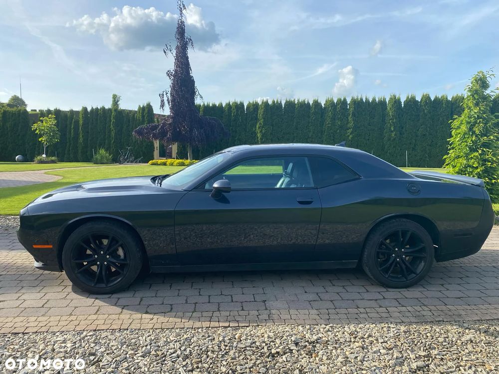 Dodge Challenger 3.6 SXT Plus - 2