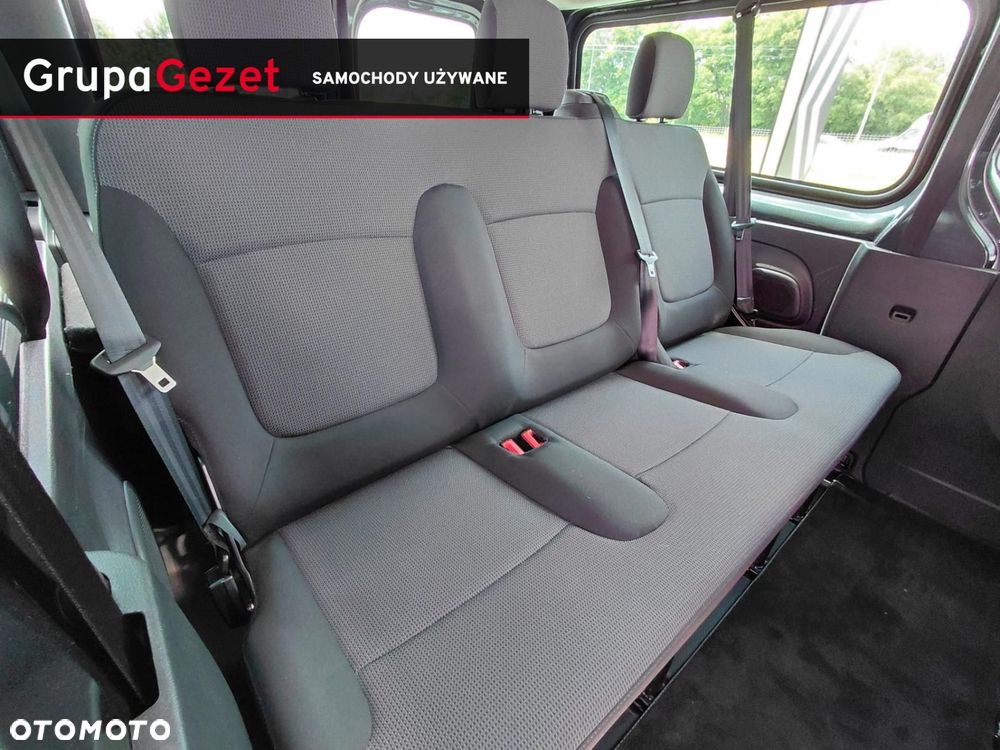 Renault Trafic - 32