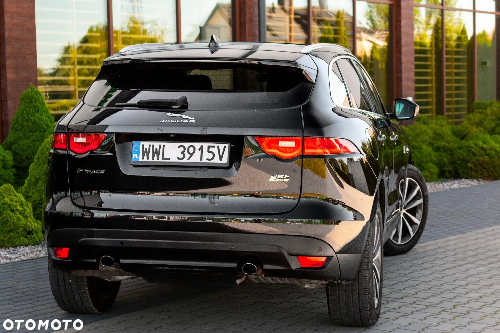 Jaguar F-Pace 2.0 i4P AWD Prestige - 3