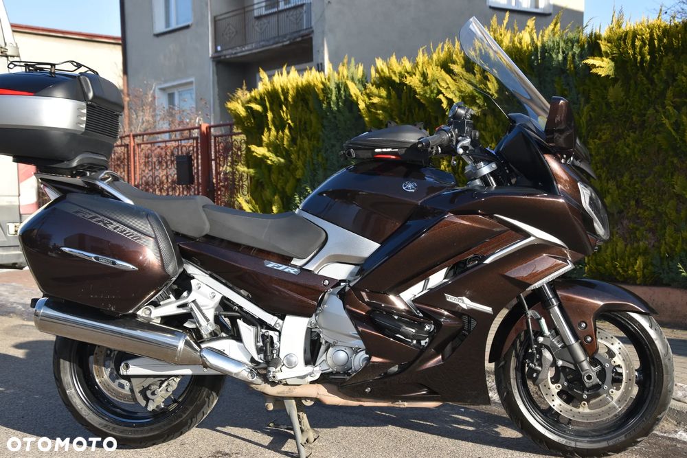 Yamaha FJR - 6