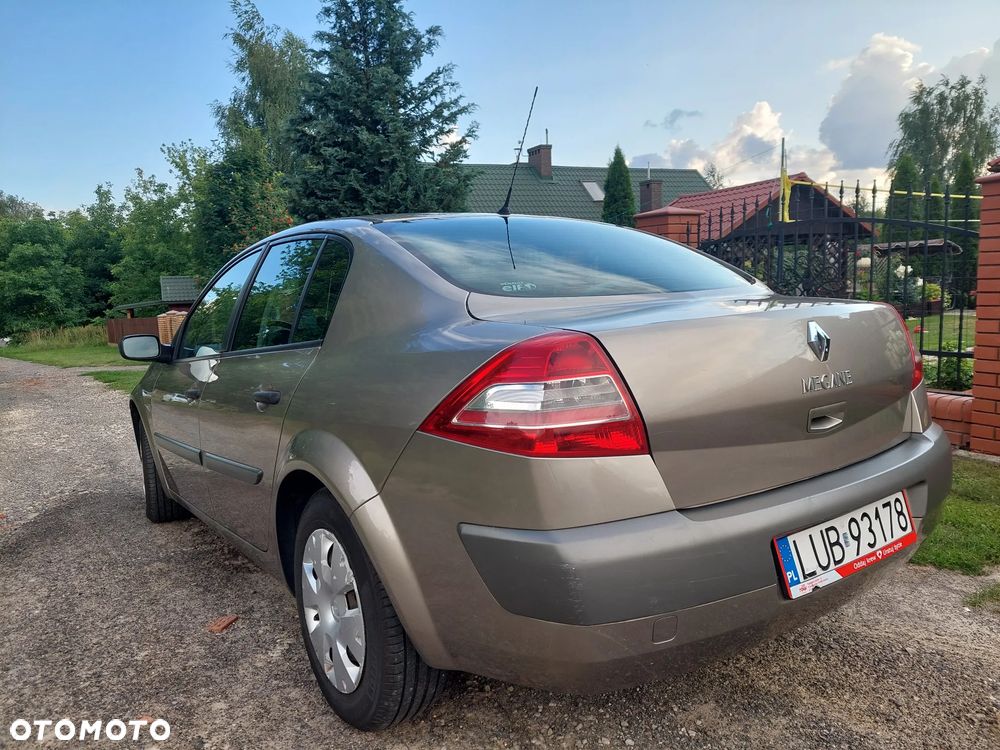 Renault Megane 1.6 16V Authentique - 12