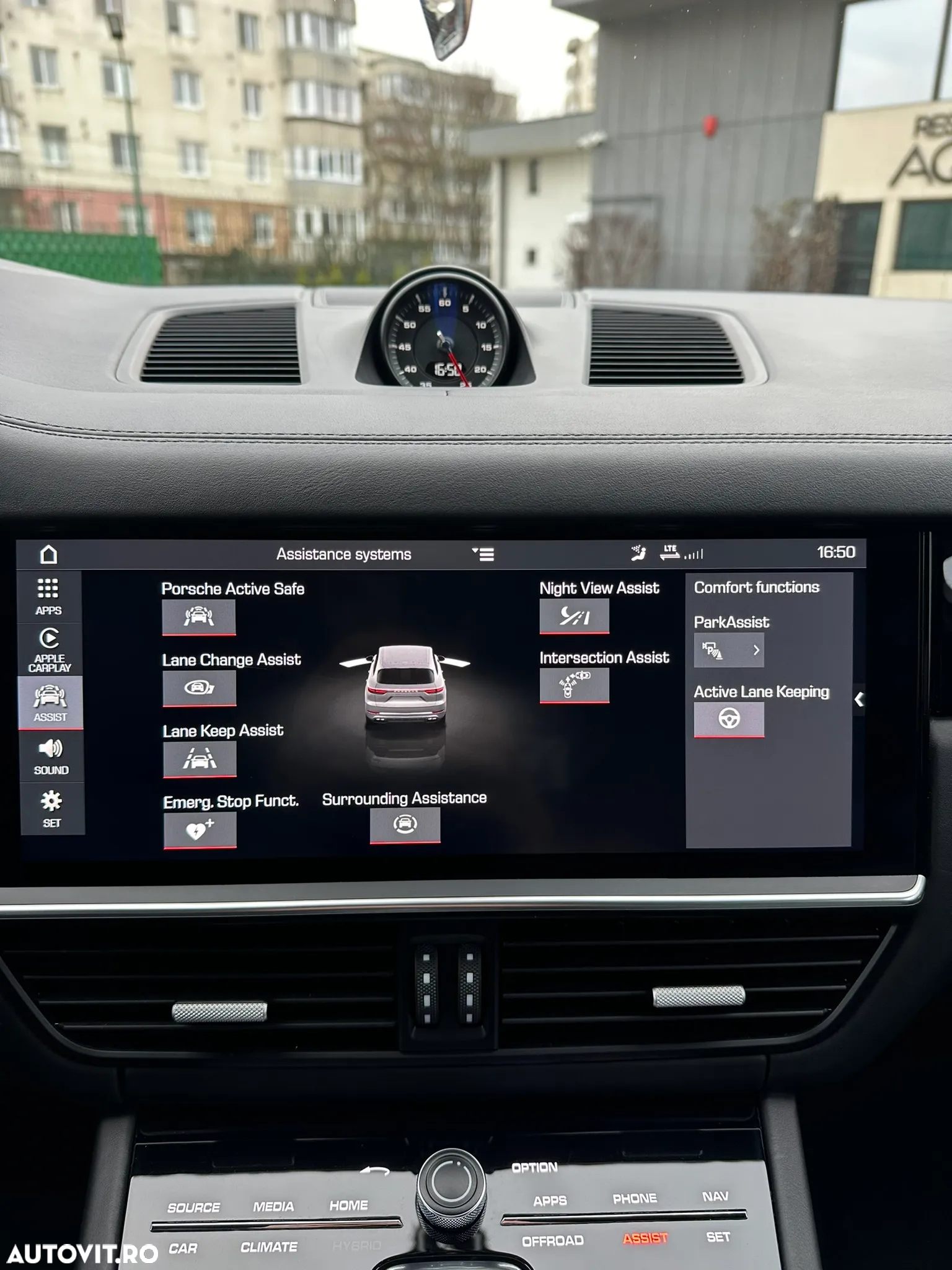 Porsche Cayenne Turbo - 10