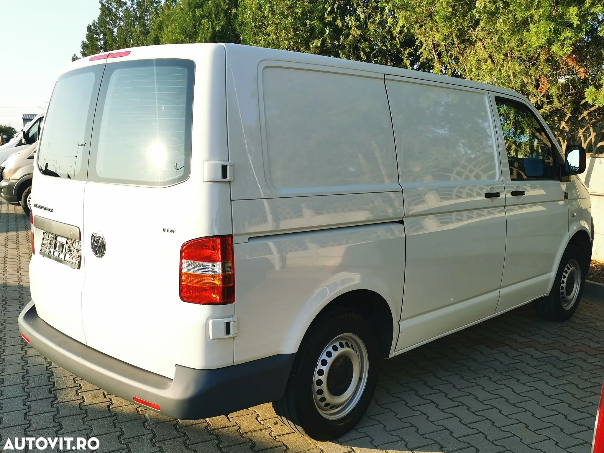 Volkswagen Transporter T5 2.5TDI - 6