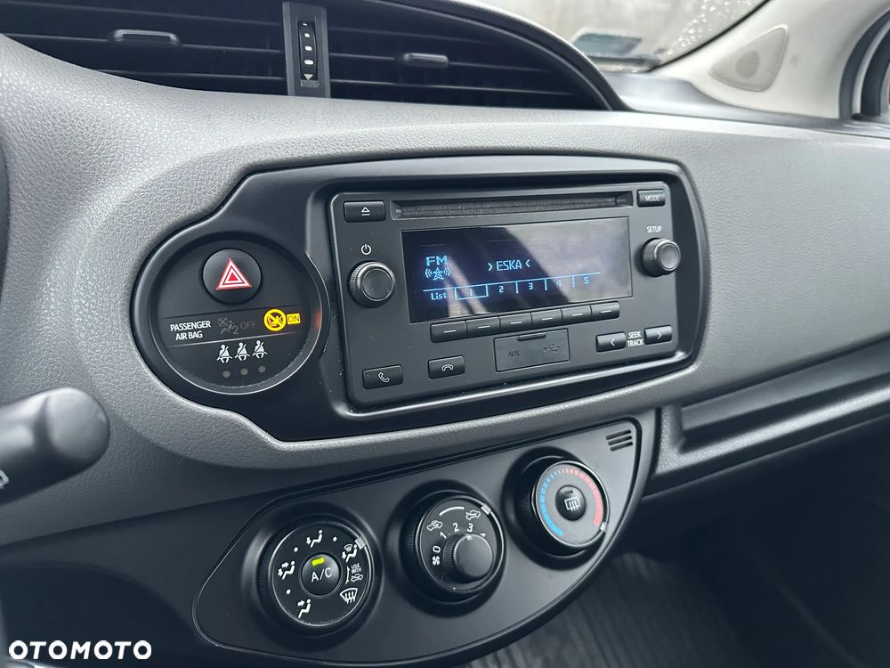 Toyota Yaris 1.5 Active - 23