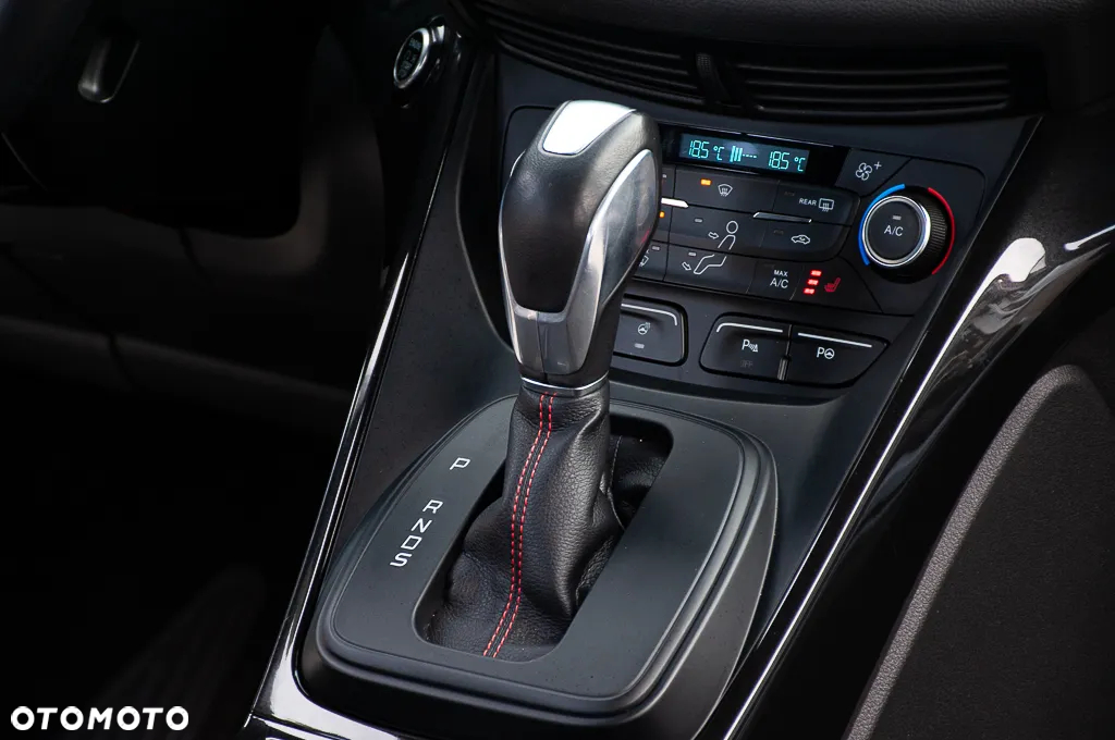 Ford Kuga 1.5 EcoBoost 4x4 ST-Line - 19