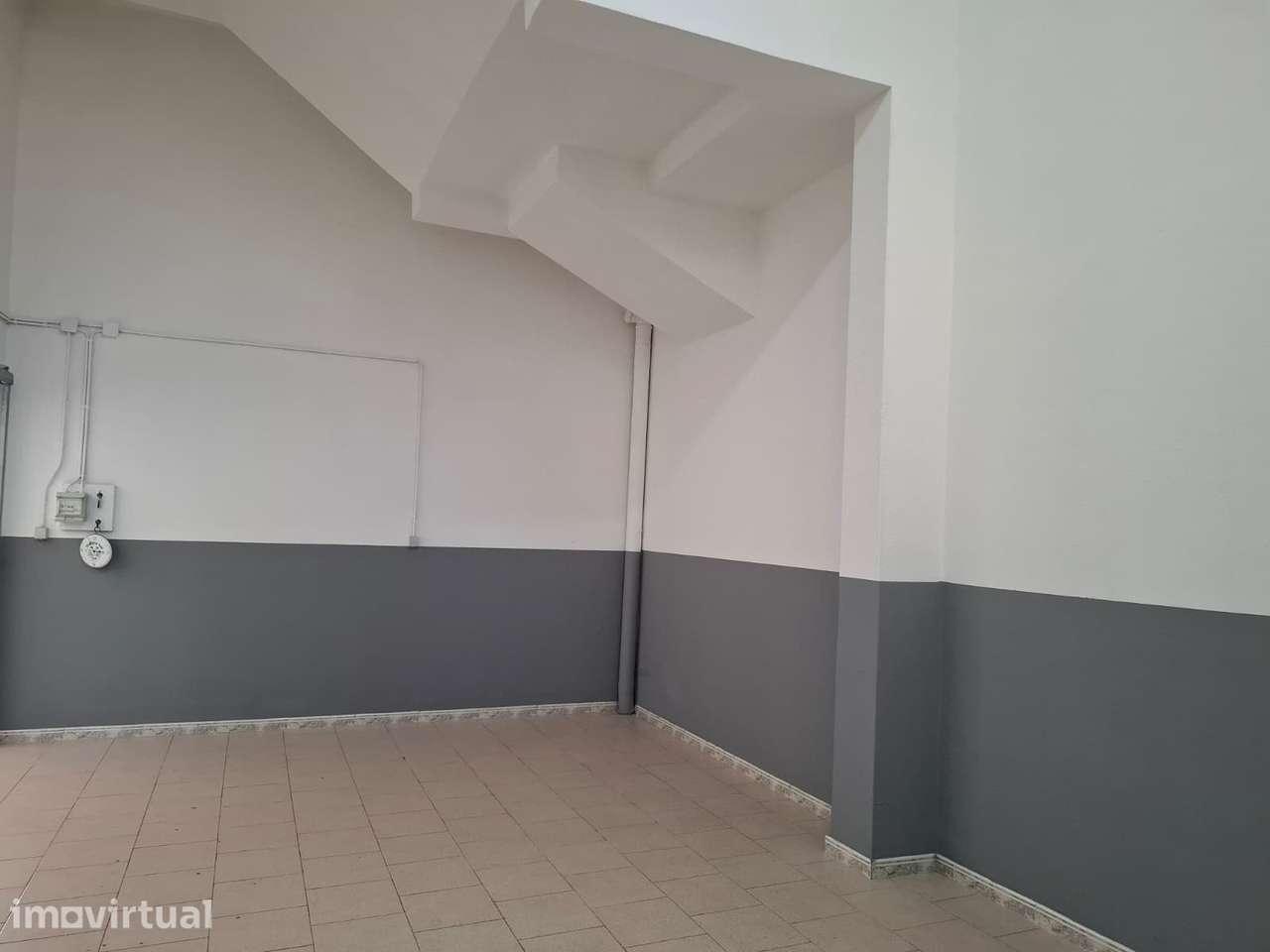 Garagem, Quinta da Marialva, Seixal - Grande imagem: 2/14
