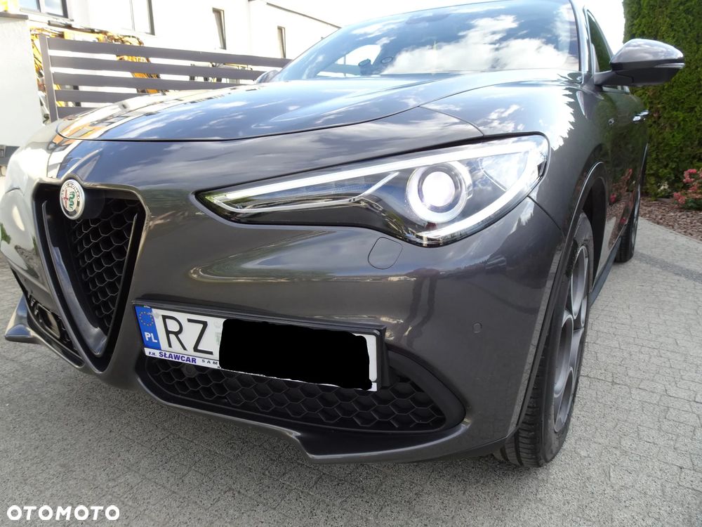Alfa Romeo Stelvio 2.0 Turbo Sprint Q4 - 4
