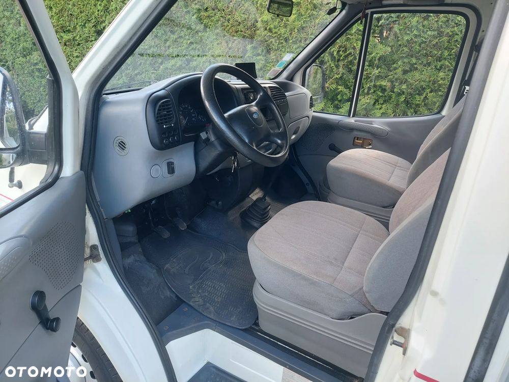 Ford Transit - 21