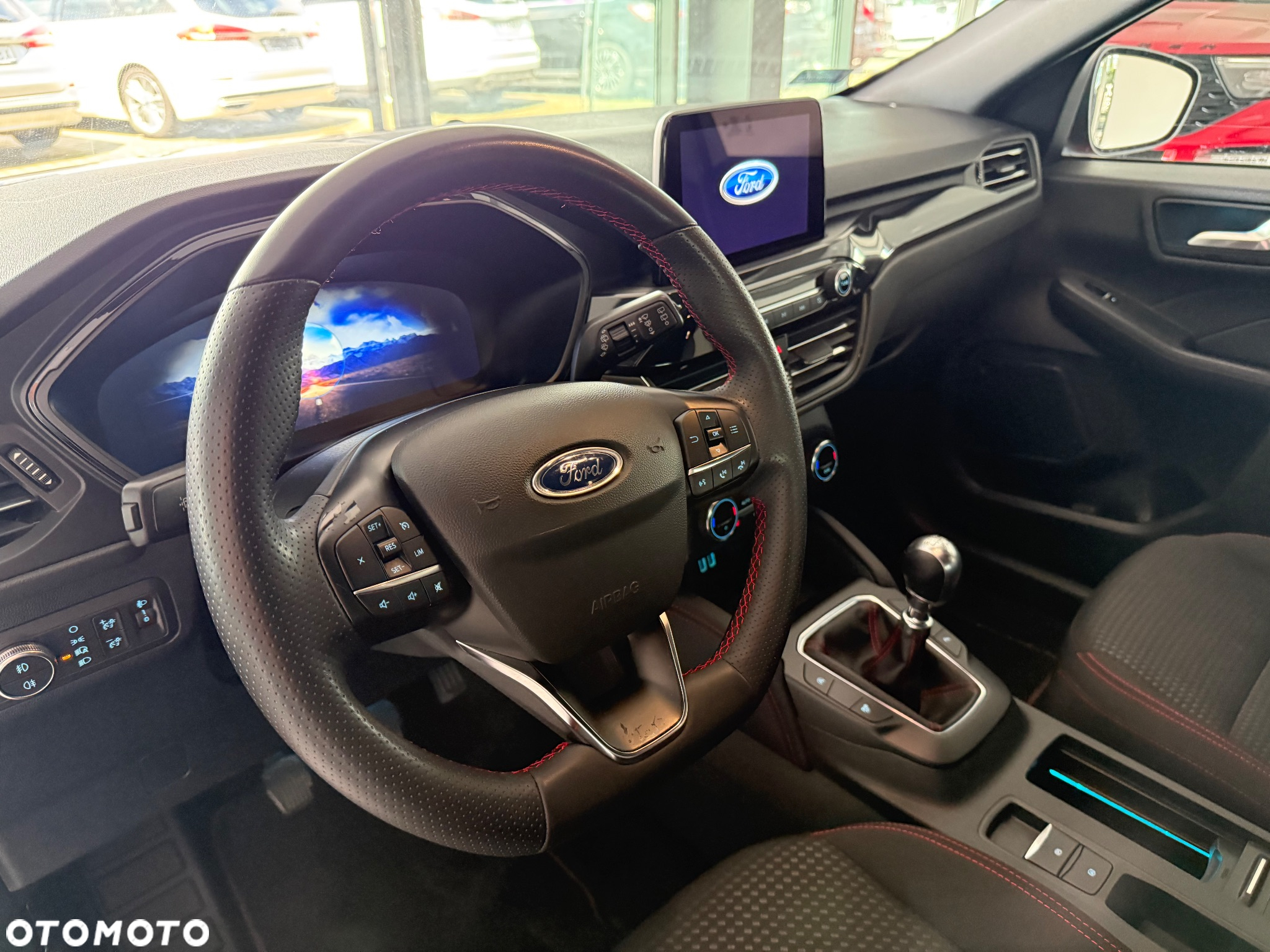 Ford Kuga 1.5 EcoBoost FWD ST-Line - 18