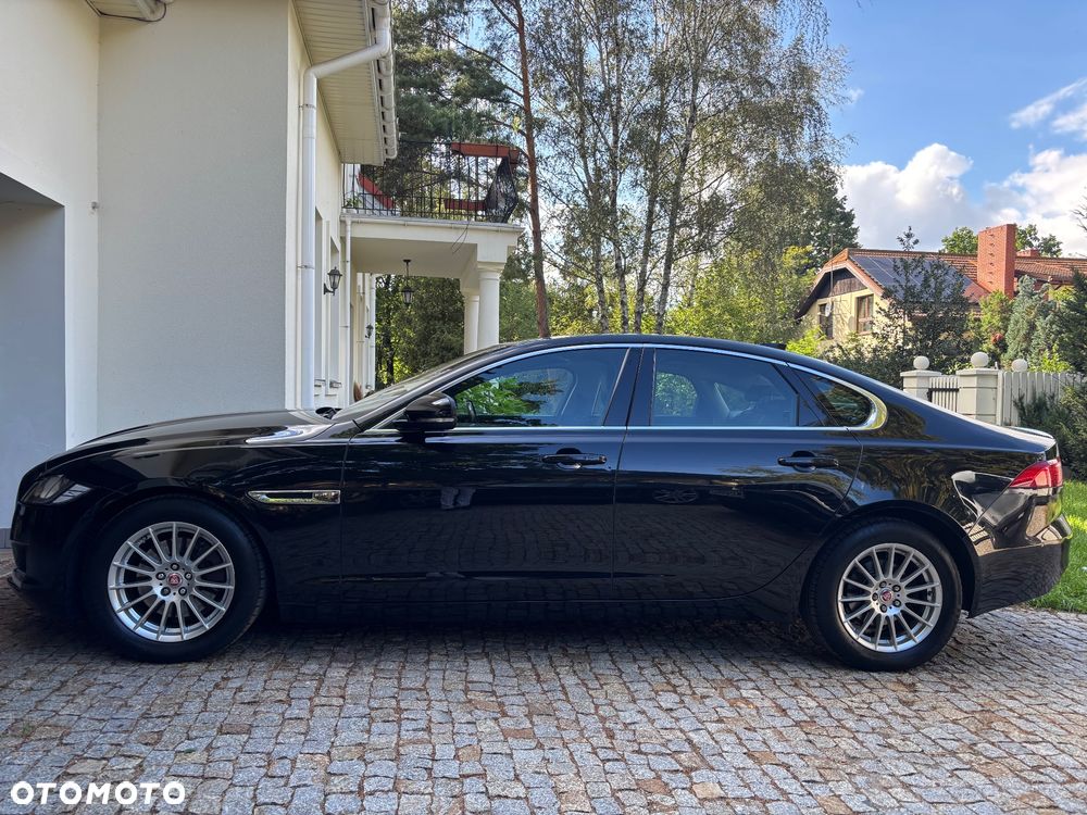 Jaguar XF - 3