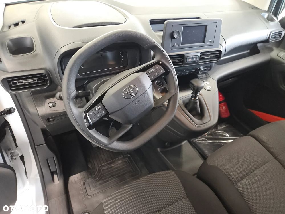 Toyota Proace City - 14