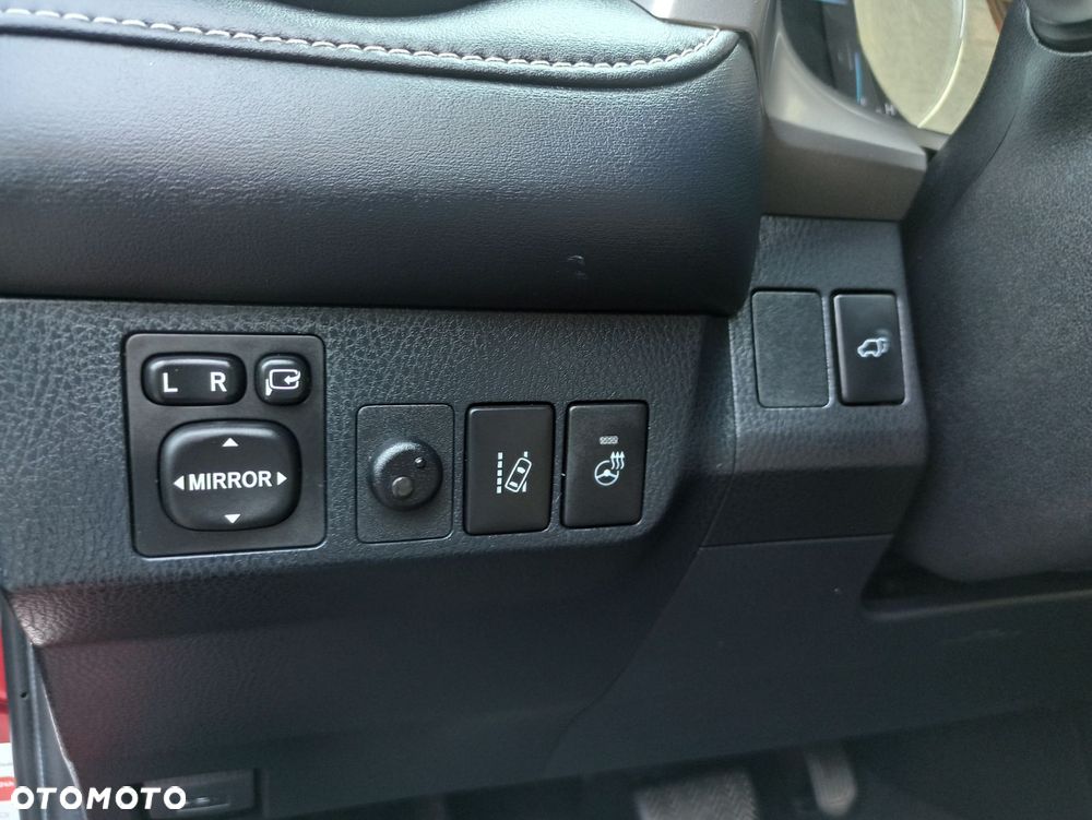 Toyota RAV4 - 16