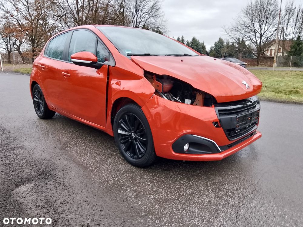 Peugeot 208 PureTech 82 Start & Stop Allure - 6